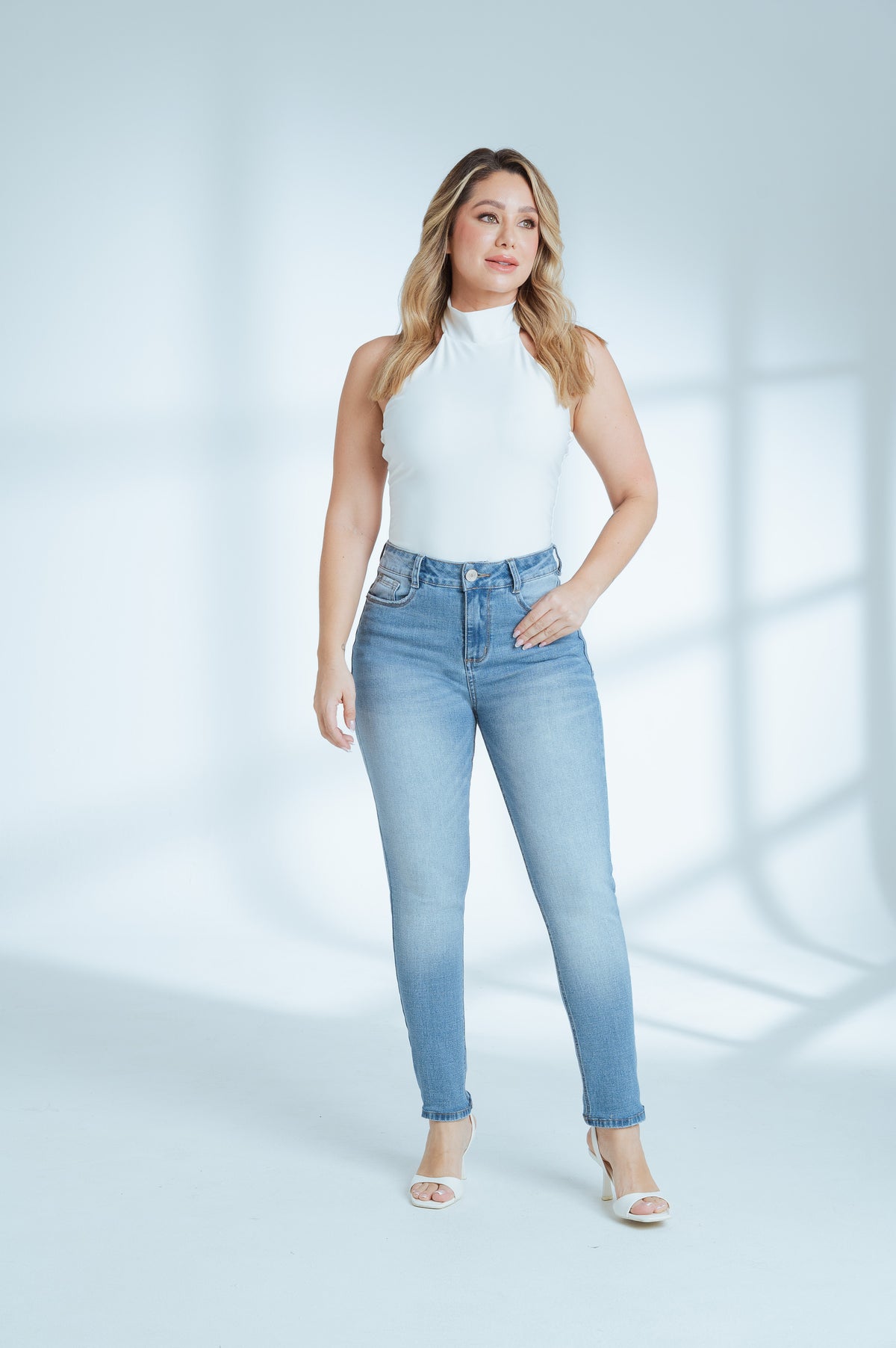 Jean Skinny Desgastado para Mujer - American Jeans